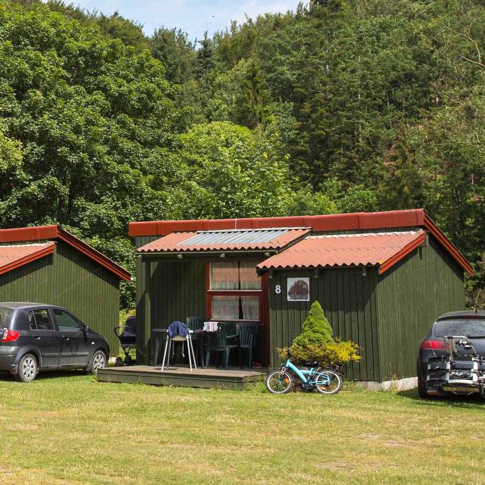 Nyd naturen på terrassen foran jeres mobile home